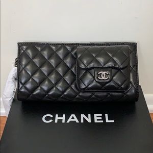 Chanel clutch